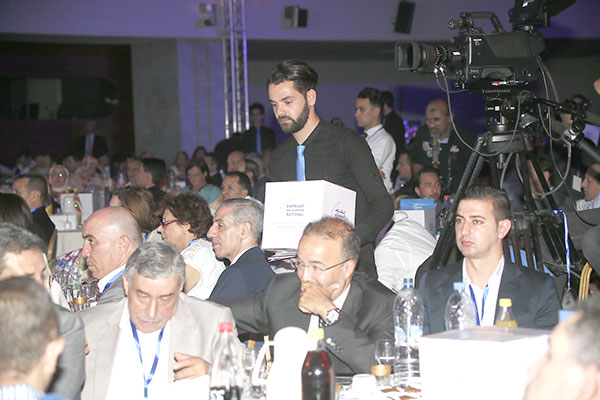 Businessmen collect 15,000 billion centimes