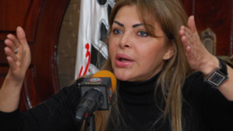 فلة الجزائرية للشروق: غنائي في مصر تأخر قليلا وأنا متعودة على تمثيل الجزائر في الخارج