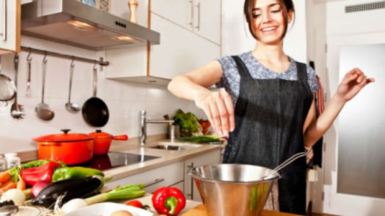 نساء تدسّ مقويات جنسية في طعام الأزواج!