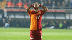 وضعية سفيان فيغولي تتأزم من جديد مع فريقه غلاتا ساراي