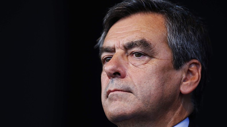 فيون..وجه ساركوزي الآخر وأحد ممجدي الاستعمار مرشحا لليمين