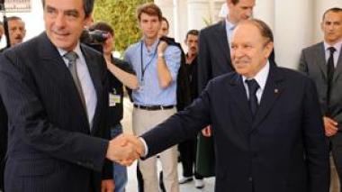 Algérie / France : Le Président Bouteflika entretient le suspense sur sa participation éventuelle au sommet de l’UPM.