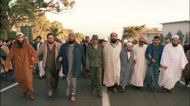 Des leaders du FIS annoncent leur soutien à Benflis