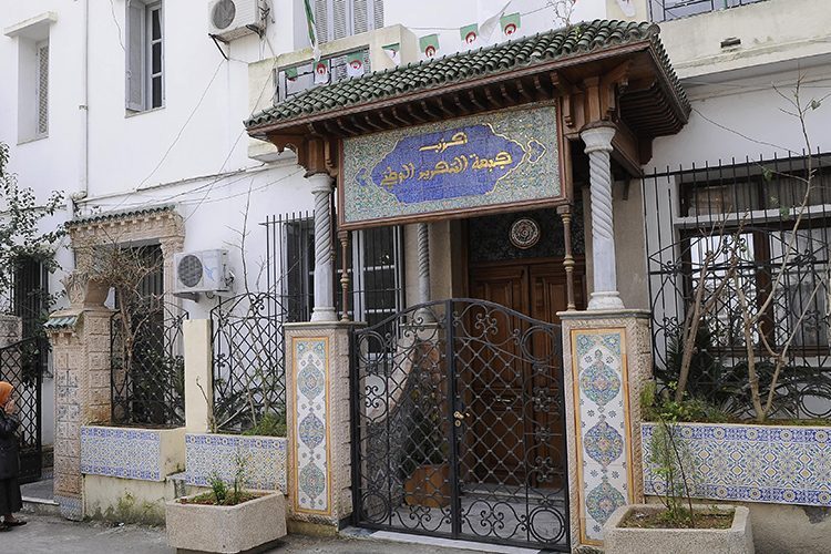 Seddiki joue sa survie à la tête du FLN