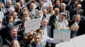 أعضاء اللجنة المركزية للأفالان يسحبون الثقة من بلخادم