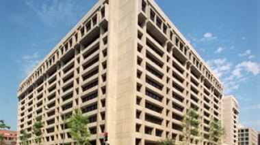 Le FMI établit ses prévisions sur la base d'un baril à 120 dollars