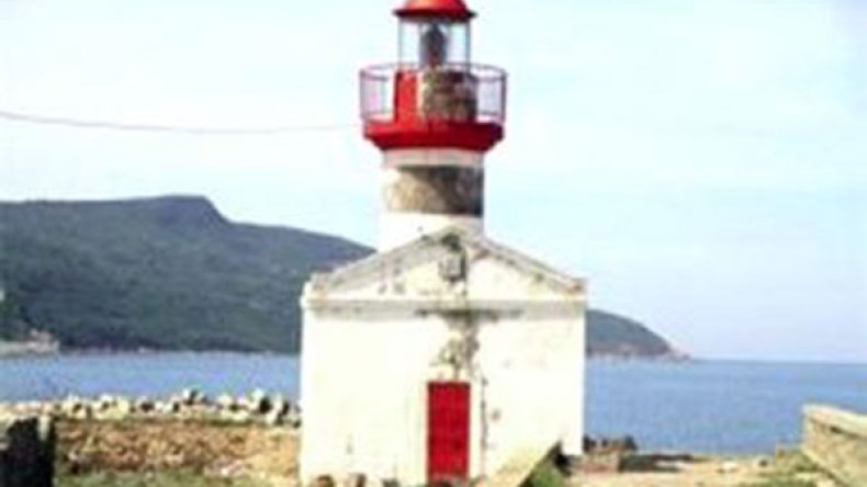 برج حجري يأسر قلوب السياح