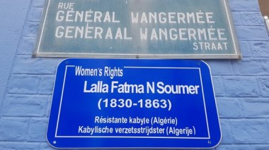 Quand une commune bruxelloise baptise une rue du nom de “Lalla Fatma N’Soumer”