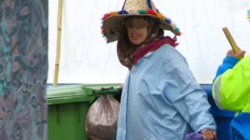 عاملات نظافة في الشوارع بداية 2017