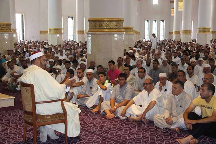 La Commission de l’”Ifta” appelle à éloigner femmes et enfants des mosquées