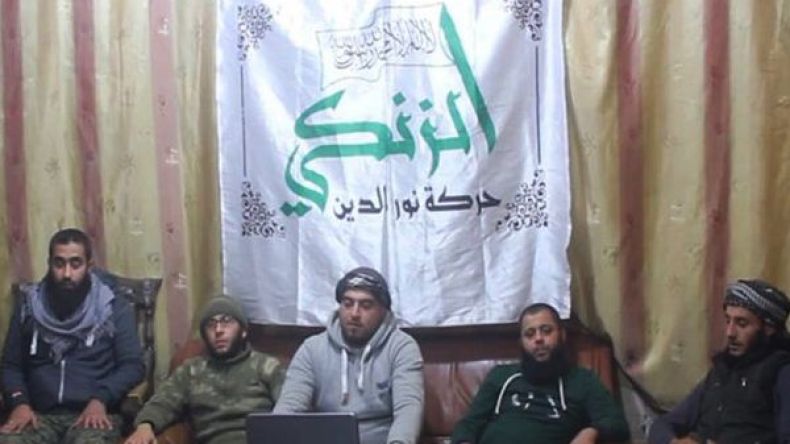 مقاتلون من المعارضة السورية ينحرون طفلاً فلسطينياً في حلب