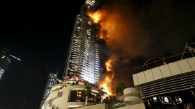 إصابة 60 شخصا في حريق هائل بدبي!