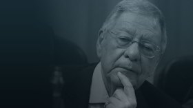 رحيل ولد عباس.. قرار مفاجىء ينهي عامين من الخرجات المثيرة للجدل!