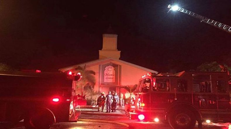 اعتقال مشتبه في إشعاله حريقاً في مسجد في فلوريدا