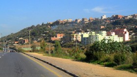 والي تيبازة السابق يمنح 59 استفادة غير شرعية من العقار