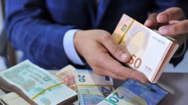 Les “Français d’Algérie” se plaignent du marché de change parallèle