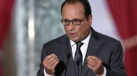 ارتفاع شعبية هولاند عشر نقاط بعد هجمات باريس