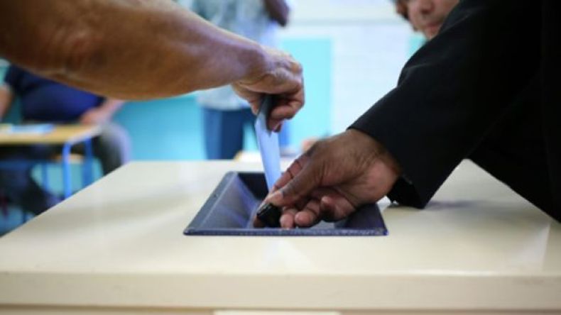 انطلاق الدورة الثانية من انتخابات المناطق في فرنسا