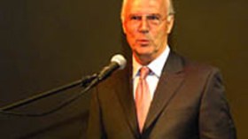 Franz Beckenbauer: â€œAlgerian team is strong and will be an obstacle before USA and Sloveniaâ€