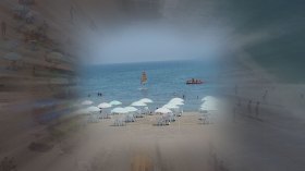 مجانية الشواطئ.. شعار رسمي يصطدم بفوضى الواقع