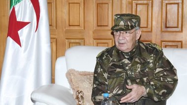 Gaïd Salah:”La lutte antiterroriste ne prendra fin qu’après éradication totale de ce fléau”