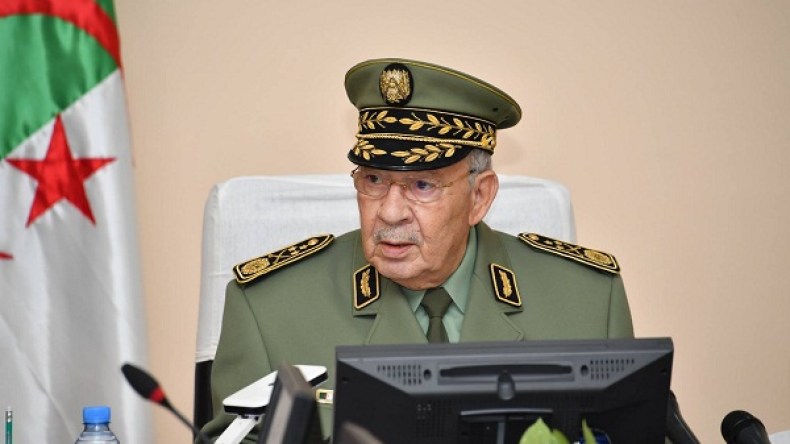 قايد صالح: التكوين النوعي أحد أسرار نجاح الجيش