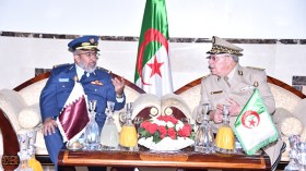 محادثات جزائرية- قطرية حول التعاون العسكري