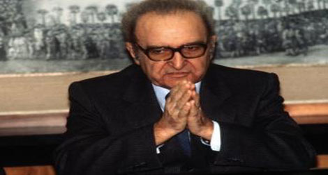 France: Garaudy, intellectuel communiste, converti à l'Islam, militant