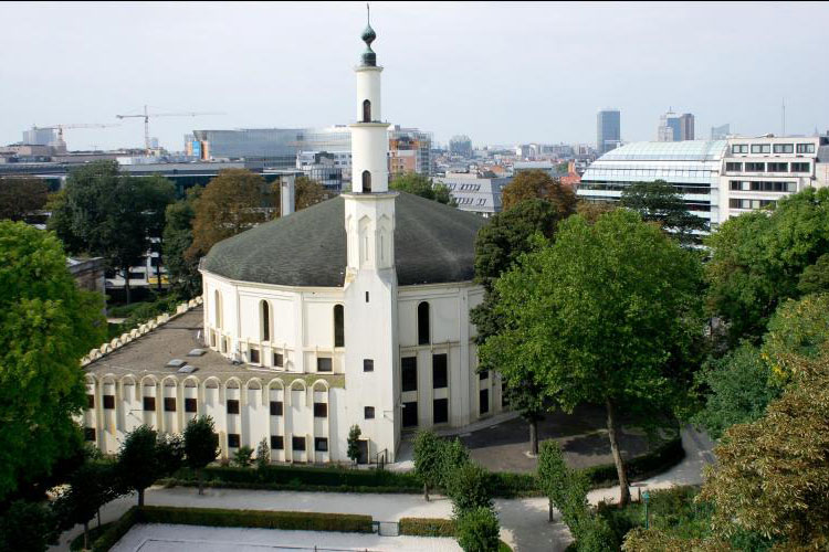 Un responsable de la Grande Mosquée de Bruxelles accusé d’espionnage en faveur du Maroc