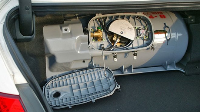 25 ألف دينار.. دعم لأصحاب السيارات لتغيير البنزين بسيرغاز