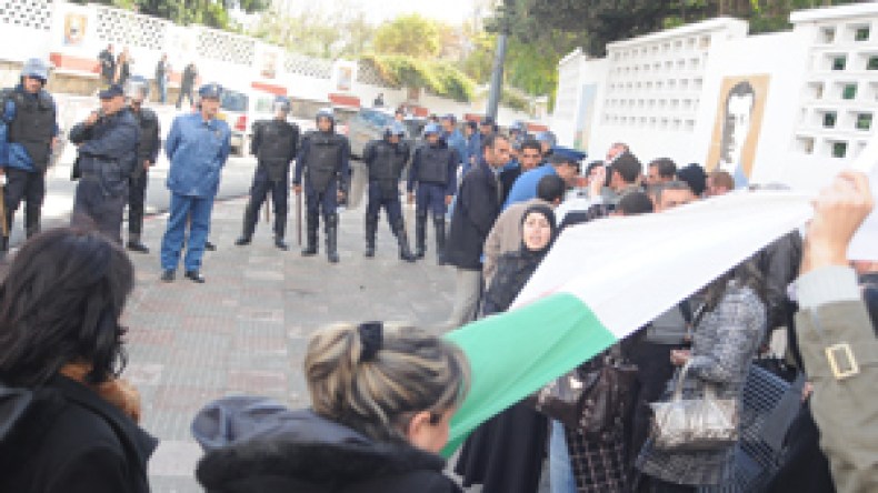 “مستقبل التلاميذ سيضيع إذا لم تردّ الوزارة على مطالبنا قبل 15 يوما “