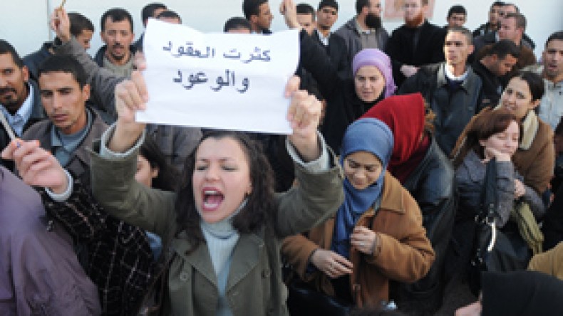 “مزابر” في الأجور وإحالة عشرات الأساتذة والمعلمين على مجالس التأديب