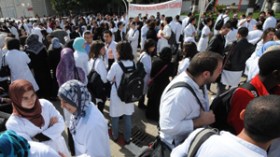 الأطباء المقيمون يمهلون ولد عباس24 ساعة قبل استئناف إضرابهم غدا