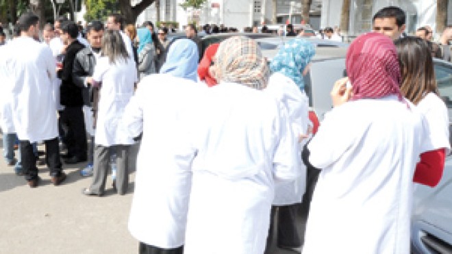 عمال قطاع الصحّة يلوحون بإضراب مفتوح يوم 5 ماي