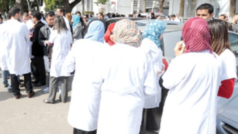 عمال قطاع الصحّة يلوحون بإضراب مفتوح يوم 5 ماي