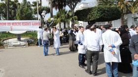 حسبلاوي يأمر مديري الصحة بالتكفل بمطالب الأطباء المقيمين