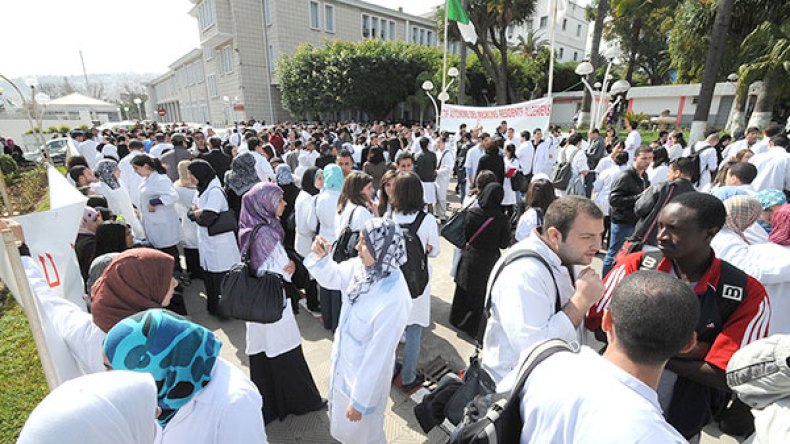 مطالب الأطباء عالقة والوزارة ترفض الإضراب وتصفه بـ”غير الشرعي”