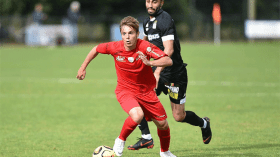 جايتان عريب يخطف الأضواء في فرنسا