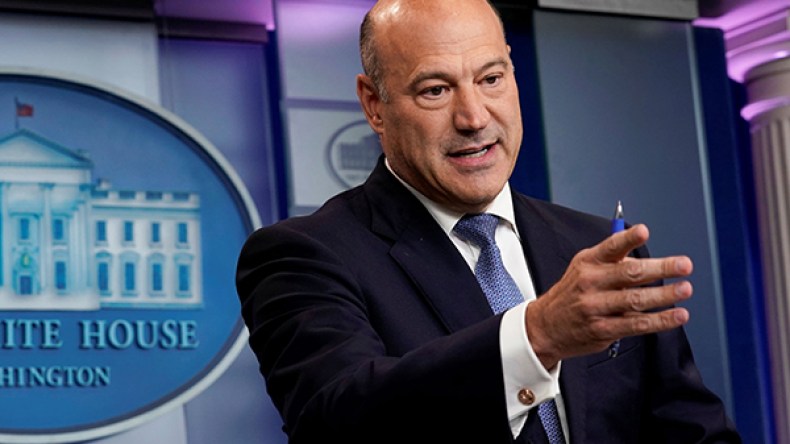 استقالة المستشار الاقتصادي لترامب