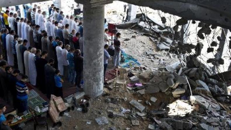 صلاة الجمعة في غزة من دون الخوف من القصف الإسرائيلي
