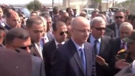 أزمة رواتب غزة في طريقها للحل