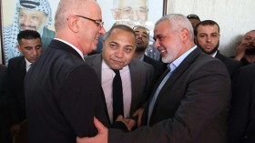 الحكومة الفلسطينية تعقد أول اجتماع لها في غزة منذ عام 2014