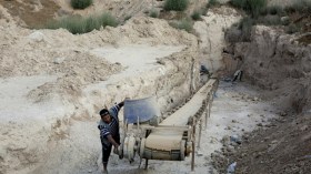 مقتل اثنين من حماس في انهيار نفقين في غزة