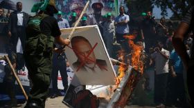 طائرات الاحتلال تشن غارتين على قطاع غزة