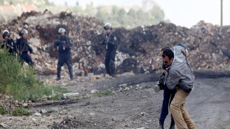 إصابة فلسطينيين اثنين في مواجهات مع الاحتلال على حدود غزة