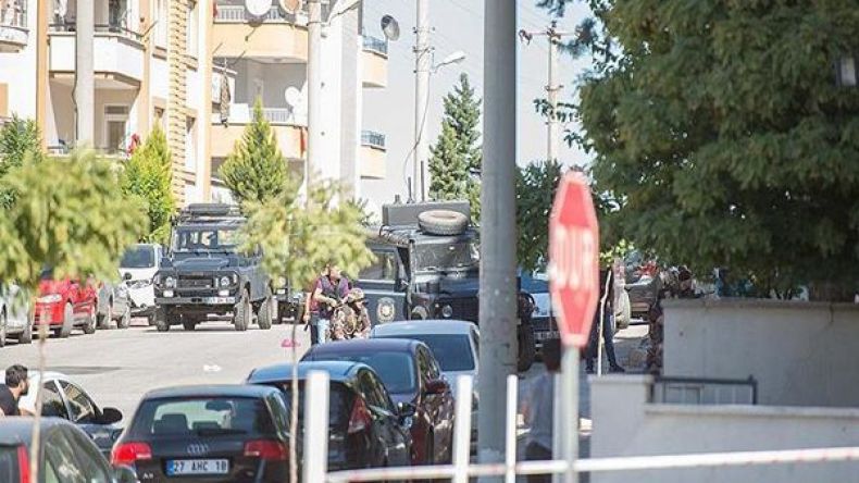 مقتل ثلاثة من الشرطة التركية في انفجار في غازي عنتاب