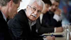 تقارير متضاربة حول موعد استئناف محادثات السلام السورية