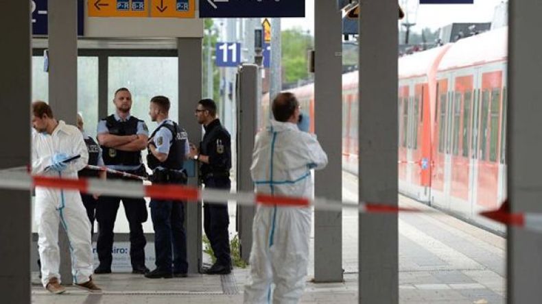 قتيل وثلاثة مصابين في هجوم بسكين في ميونيخ