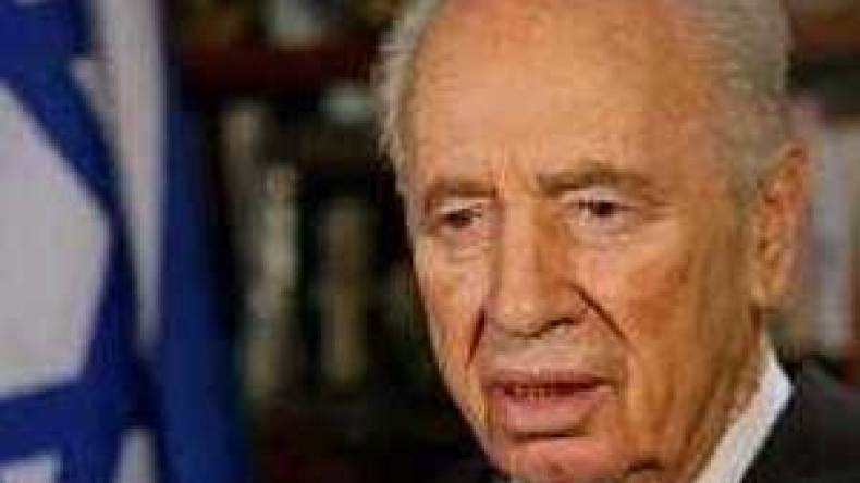 شمعون بيريس : إسرائيل لن تتحرك منفردة ضد إيران