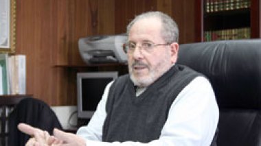 Sanctions contre des imams qui ne se sont pas levés pour l’hymne national